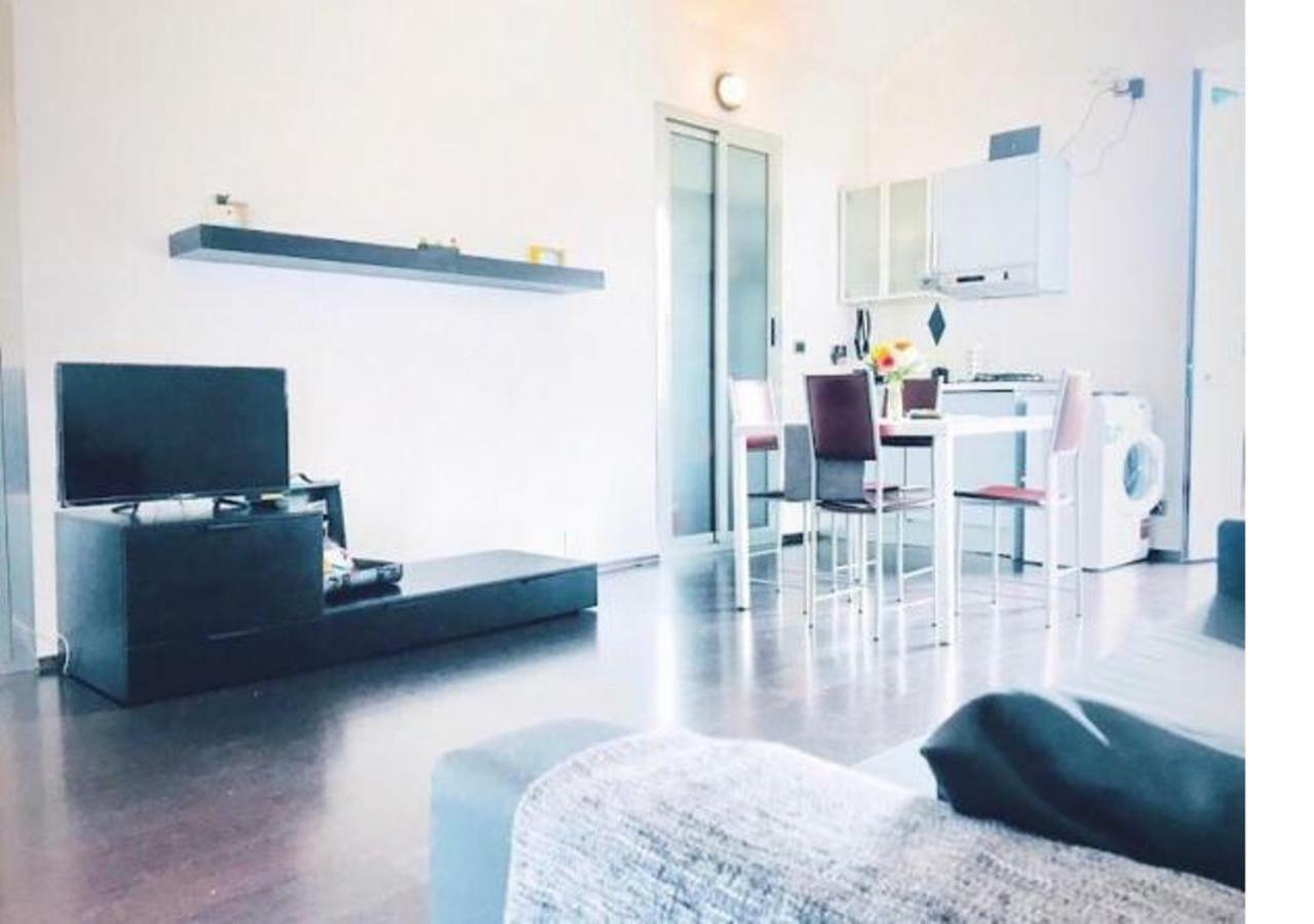 Cozy Studio Apartment - Borgo Campidoglio Турин Екстер'єр фото